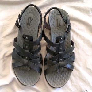 Clarks sandals size 10
